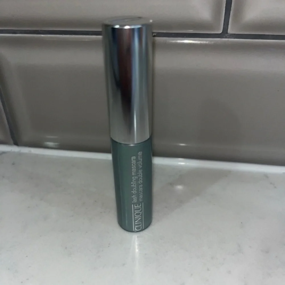 Clinique Lash Doubling Mascara-Black! Travel Size .14 OZ NEW Authentic
